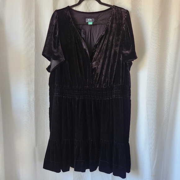 Maeve By Anthropologie Somerset Black Velvet Short Sleeve Mini Dress Size 3X - Picture 4 of 15